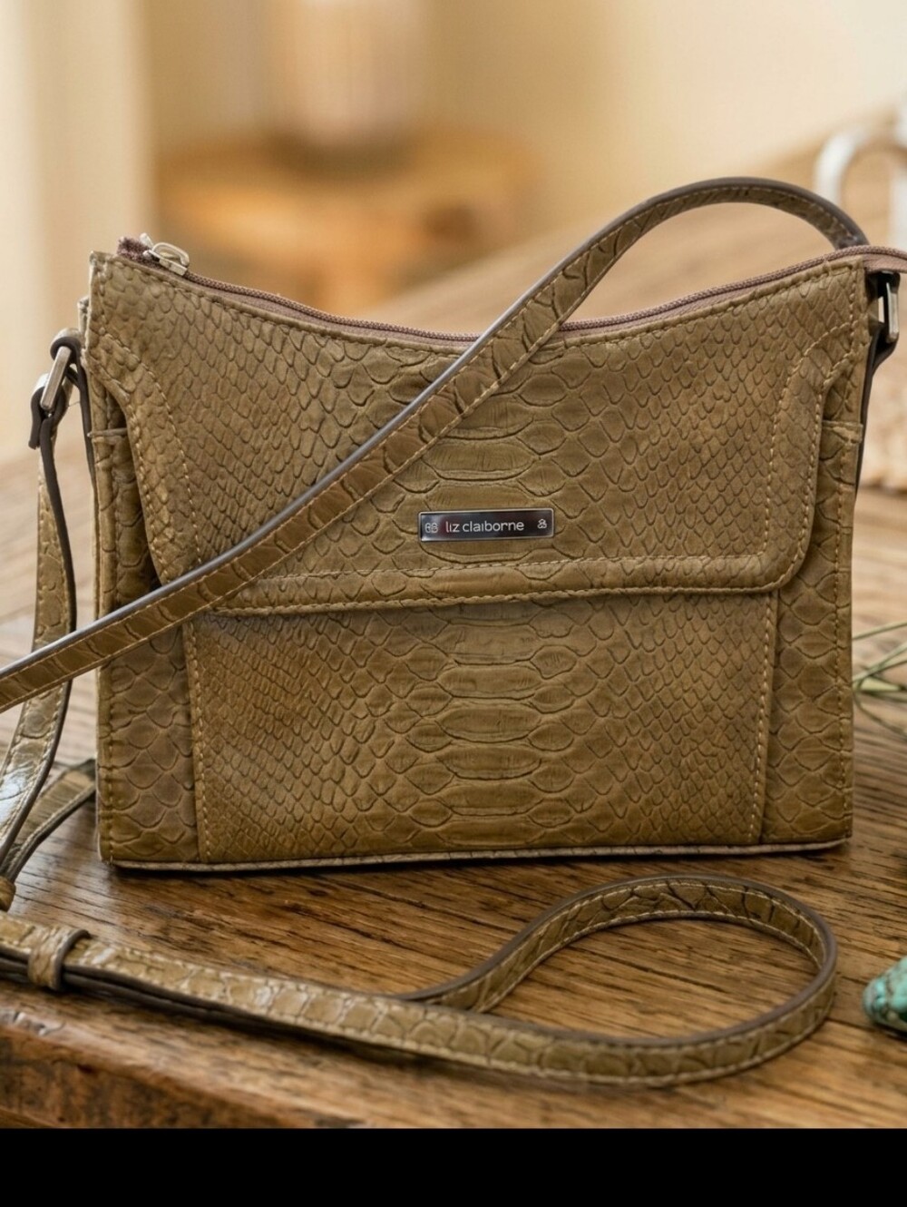 Liz Claiborne Tan Snake Embossed Crossbody Bag Neutral Faux Leather Boho Organiz